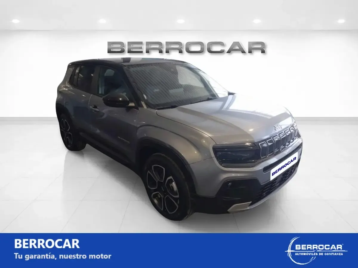Nuevo Jeep Avenger Summit 100 CV (73 kW) 2026 Gris SUV