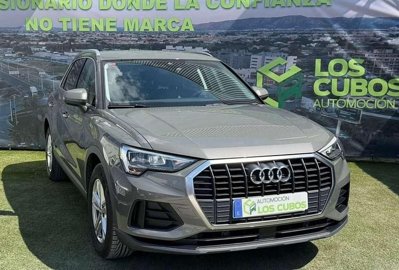 Usado Audi Q3 S-Line 150 HP (110 kW) 2019 Cinzento SUV