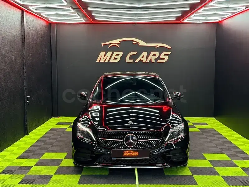 Usado Mercedes C220 194 CV (142 kW) 2019 Negro Berlina