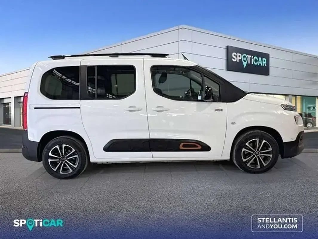 Usado Citroën Berlingo Shine 131 CV (96 kW) 2019 Blanco Monovolumen