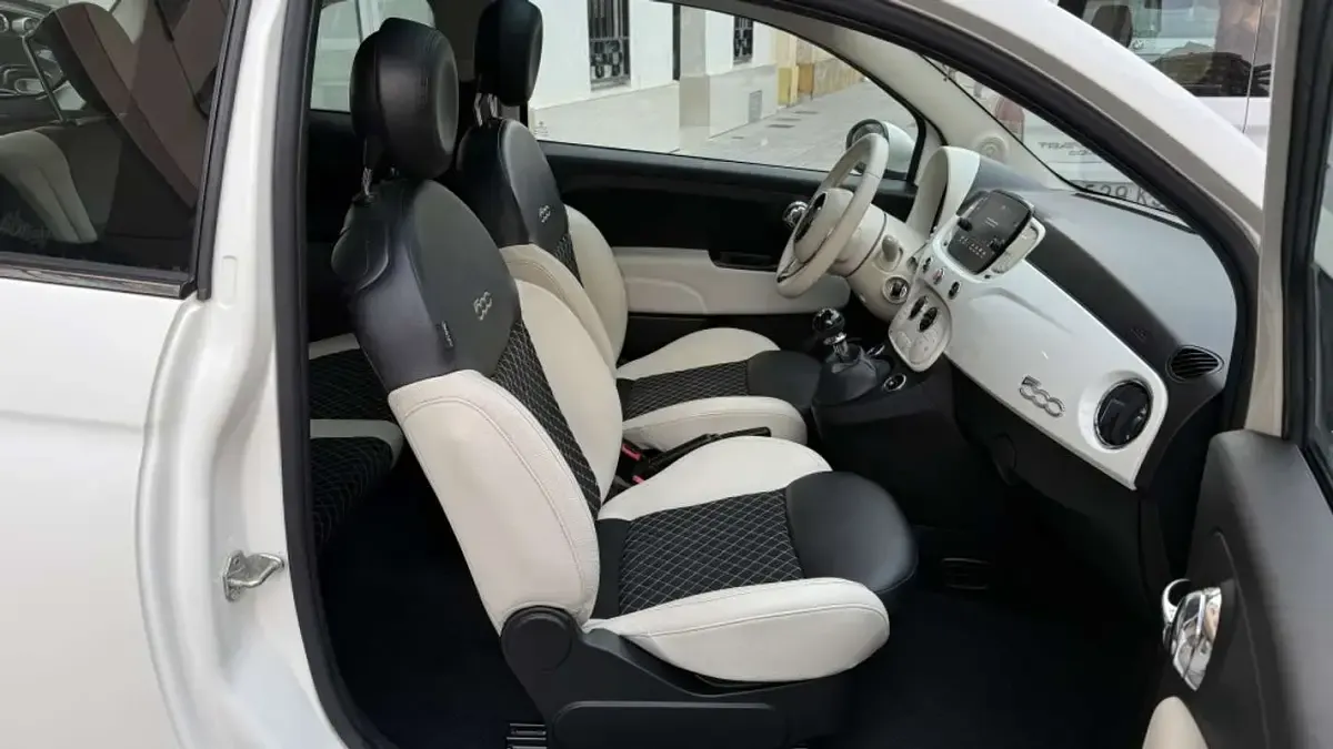 Usado Fiat 500C Dolcevita 71 CV (52 kW) 2021 Blanco Descapotable