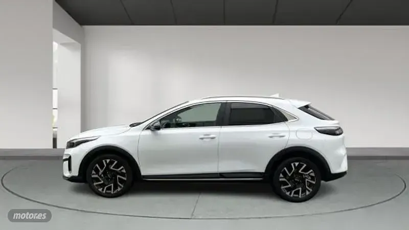 Nuevo Kia XCeed Style 115 CV (84 kW) 2026 Blanco SUV