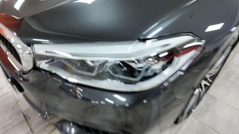 Gris / plata Usado 2018 BMW 530 Berlina | 30.990 € (Un poco caro) - Imagen 1/4