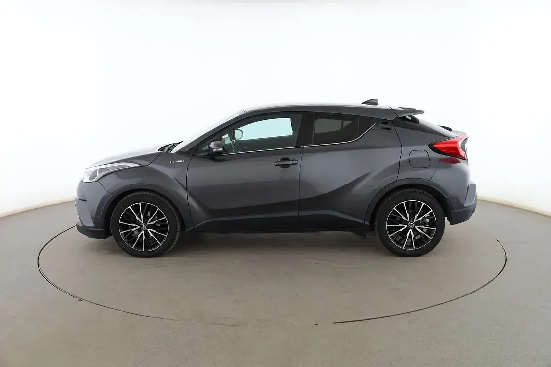 Usado Toyota C-HR Advance 122 CV (89 kW) 2018 Gris SUV