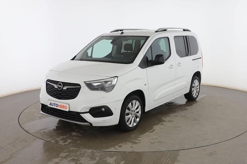 Usado Opel Combo Life Innovation 102 CV (75 kW) 2021 Monovolumen