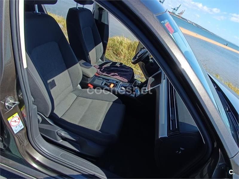 Usado VW Passat Advance 150 CV (110 kW) 2017 Marrón Berlina