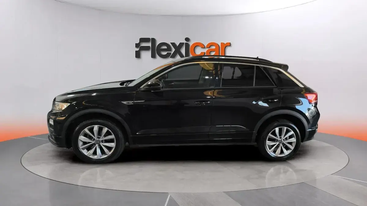 Usado VW T-Roc R-line 150 CV (110 kW) 2021 Negro SUV