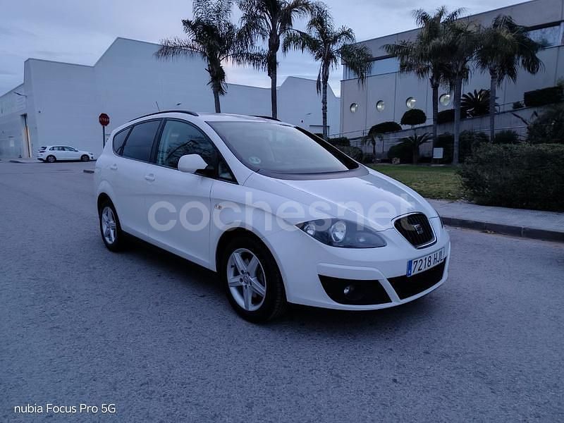 Blanco Usado 2012 Seat Altea XL Style Monovolumen | 4650 € (Precio justo) - Imagen 1/4