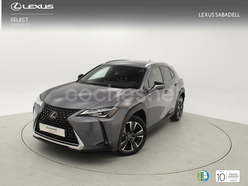 Gris / plata Usado 2021 Lexus UX SUV | 28.725 € (Buen precio) - Imagen 1/4