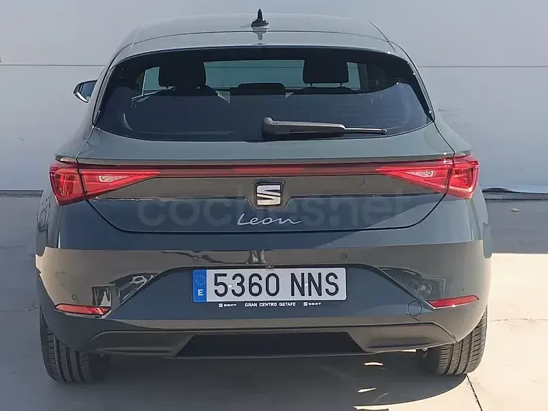 Nuevo Seat Leon Style 150 CV (110 kW) 2026 Azul Berlina