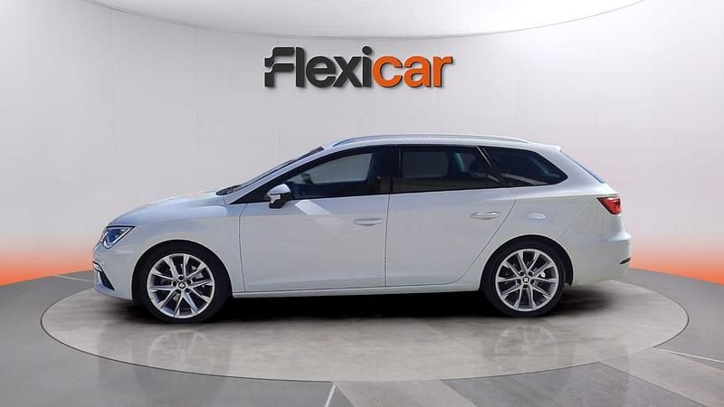 Usado Seat Leon ST FR 180 CV (132 kW) 2018 Blanco Familiar