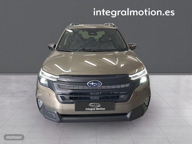 Nuevo Subaru Forester Active 152 CV (111 kW) 2025 Marrón SUV