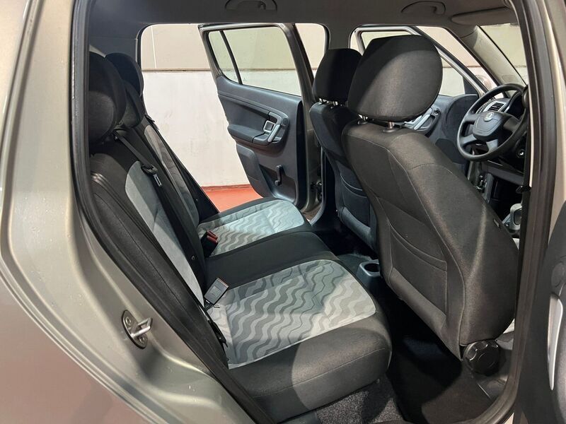 Brugt Skoda Fabia 80 HK (58 kW) 2010 Grå Hatchback