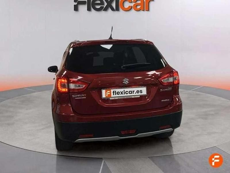 Usado Suzuki SX4 GLX 140 CV (102 kW) 2020 Burdeos SUV