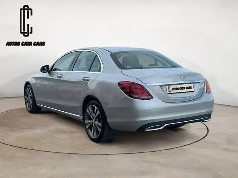 Usado Mercedes C220 Avantgarde 170 CV (125 kW) 2016 Gris / plata Berlina