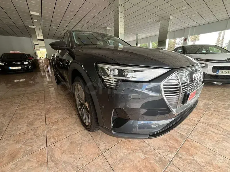 Usado Audi Q8 Sportback e-tron Advanced Plus 2023 Eléctrico SUV