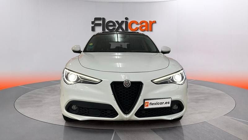 Usado Alfa Romeo Stelvio Veloce 211 CV (155 kW) 2020 Blanco SUV