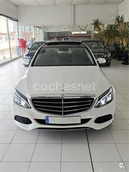 Usado Mercedes C220 AMG line 170 CV (125 kW) 2014 Blanco Berlina