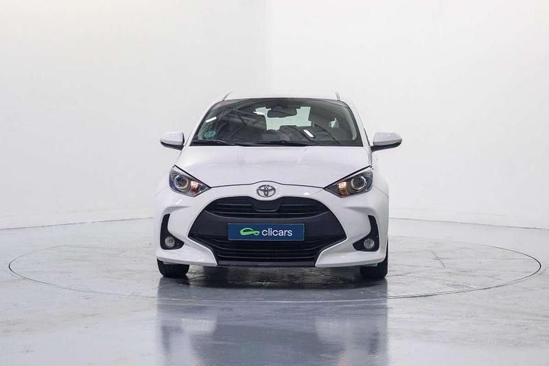 Usado Toyota Yaris Edition 125 CV (91 kW) 2021 Blanco Utilitario