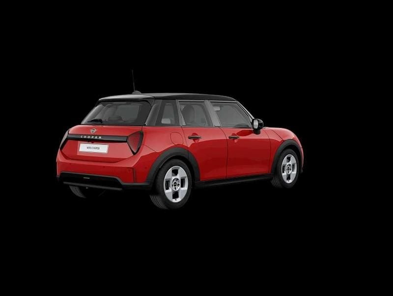 Usado Mini Cooper Essential 114 kW (156 CV) 2025 Rojo Utilitario