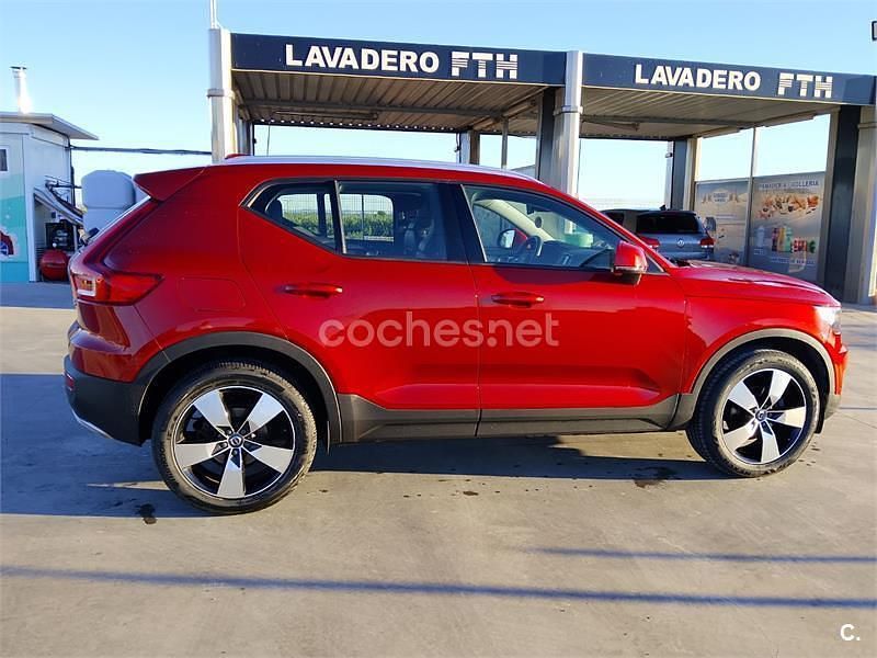 Usado Volvo XC40 Momentum 156 CV (114 kW) 2018 Rojo SUV