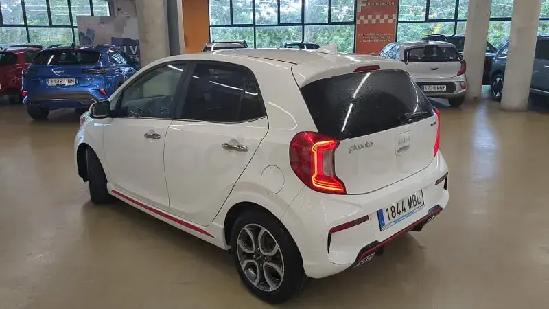 Usado Kia Picanto GT-Line 84 CV (61 kW) 2022 Blanco Utilitario