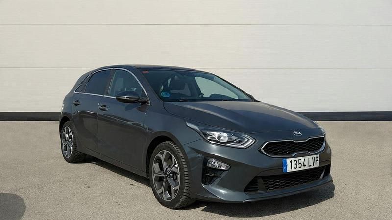 Usado Kia Ceed 136 CV (100 kW) 2021 Oscuro Utilitario