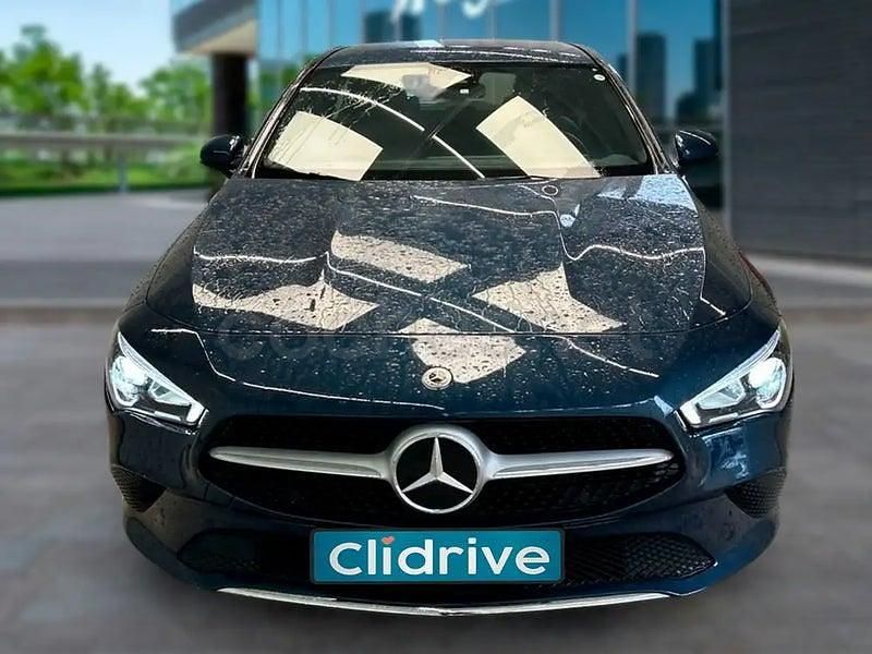 Usado Mercedes CLA220 Shooting Brake 190 CV (139 kW) 2021 Gris / plata Familiar