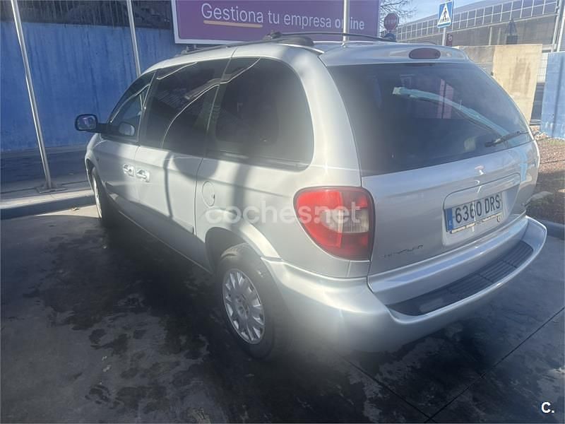 Gris / plata Usado 2005 Chrysler Voyager Monovolumen | 3200 € (Buen precio) - Imagen 1/4