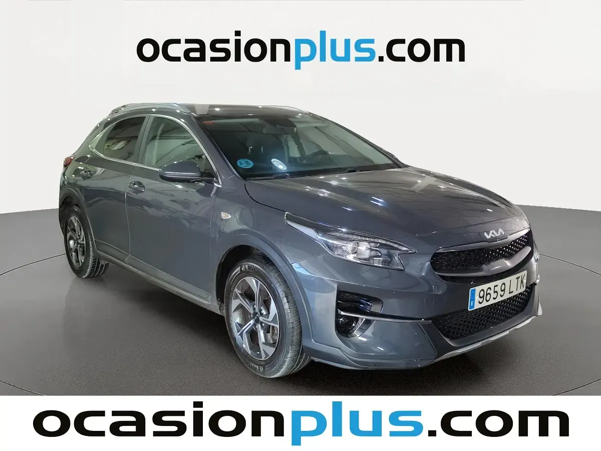 Usado Kia Ceed 120 CV (88 kW) 2021 Gris Utilitario
