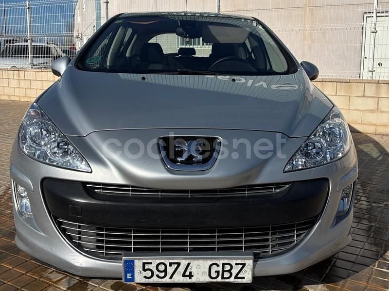 Usado Peugeot 308 Premium 150 CV (110 kW) 2008 Gris / plata Berlina