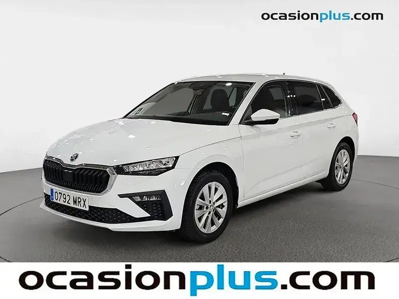 Blanco Usado 2024 Skoda Scala Selection Utilitario | 17.264 € (Buen precio) - Imagen 1/4