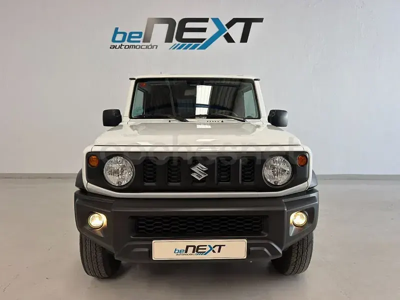 Usado Suzuki Jimny 102 CV (75 kW) 2023 Blanco SUV
