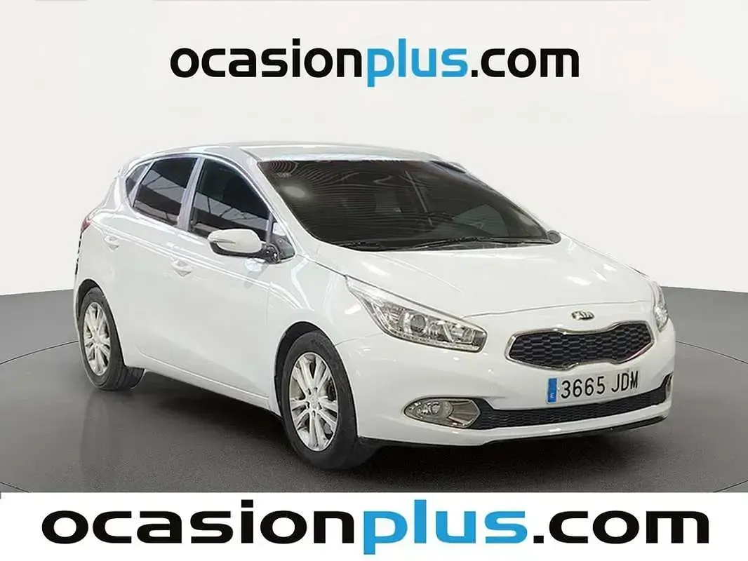 Usado Kia Ceed 128 CV (94 kW) 2015 Blanco Utilitario