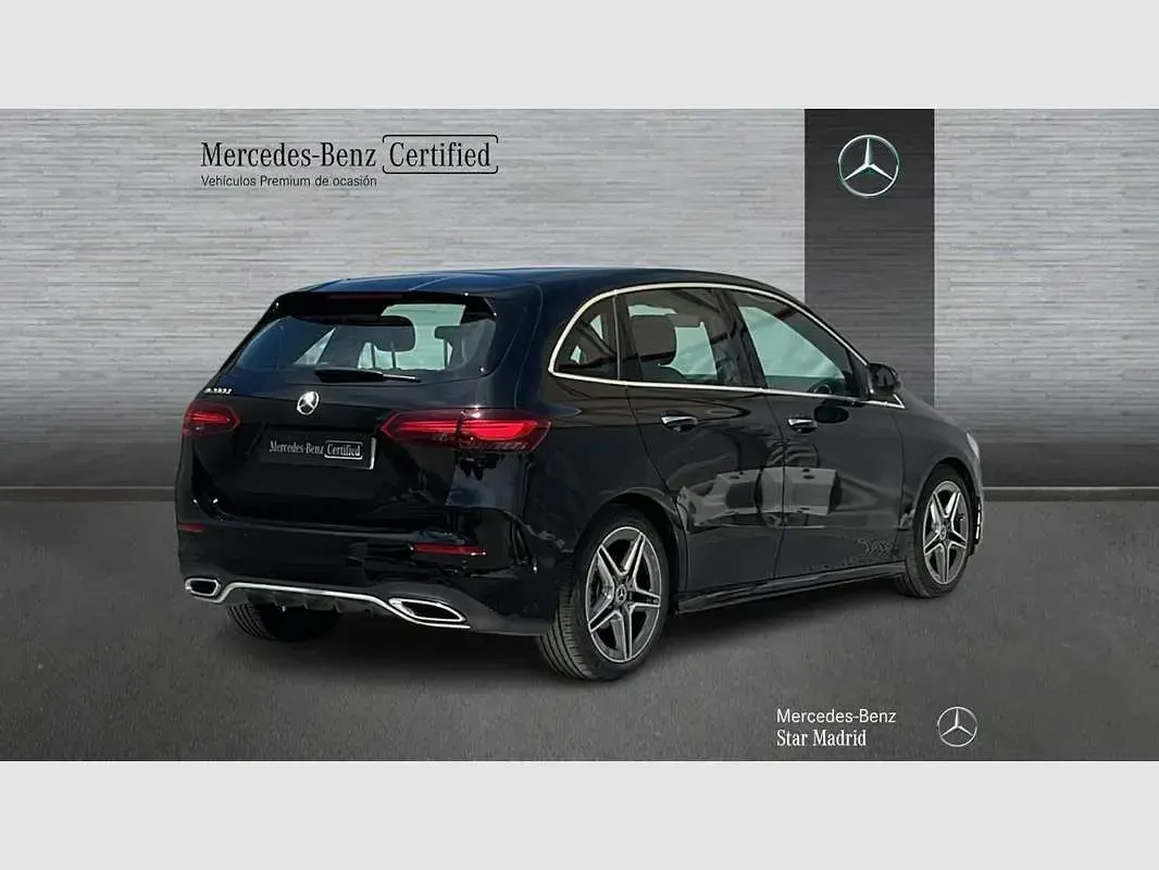 Usado Mercedes B200 150 CV (110 kW) 2024 Negro Monovolumen