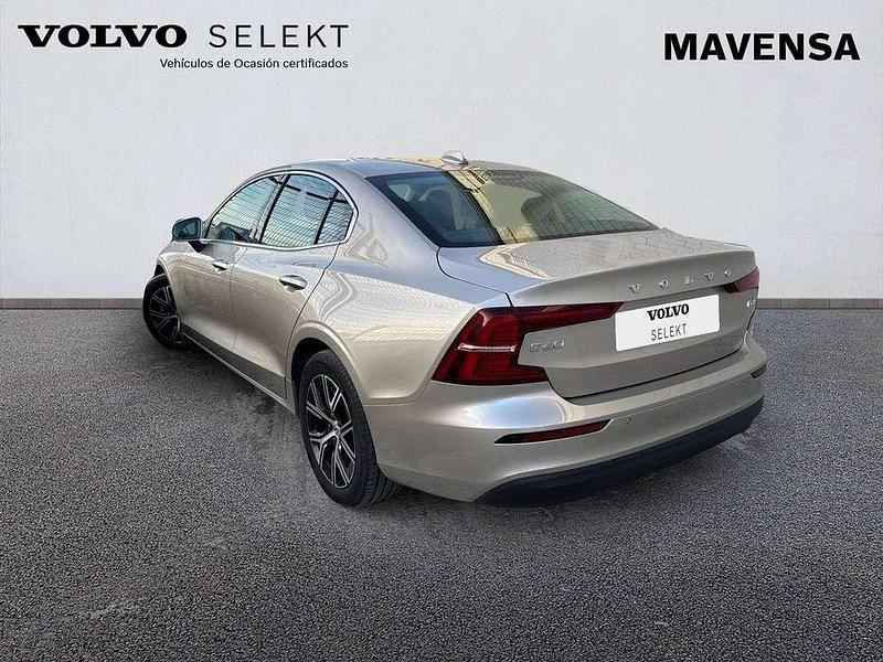 Usado Volvo S60 Core 197 CV (144 kW) 2023 Beige Berlina