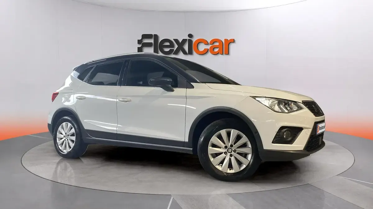Usado Seat Arona Ecomotive 95 CV (69 kW) 2020 Blanco SUV
