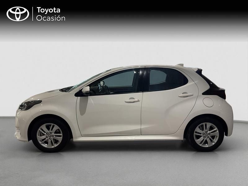Usado Toyota Yaris Business Edition 116 CV (85 kW) 2021 Blanco Utilitario