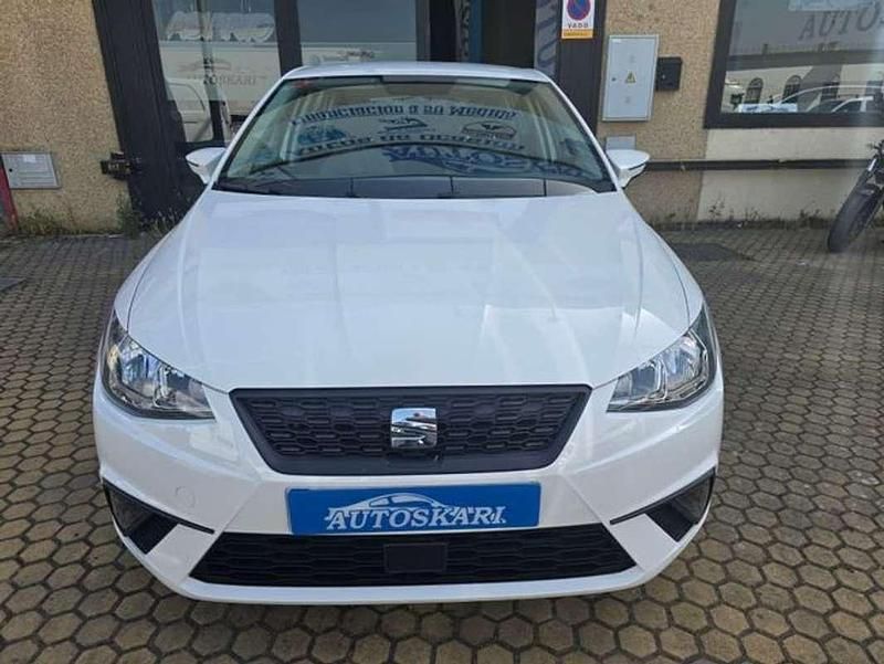 Usado Seat Ibiza Style 116 CV (85 kW) 2022 Blanco Utilitario