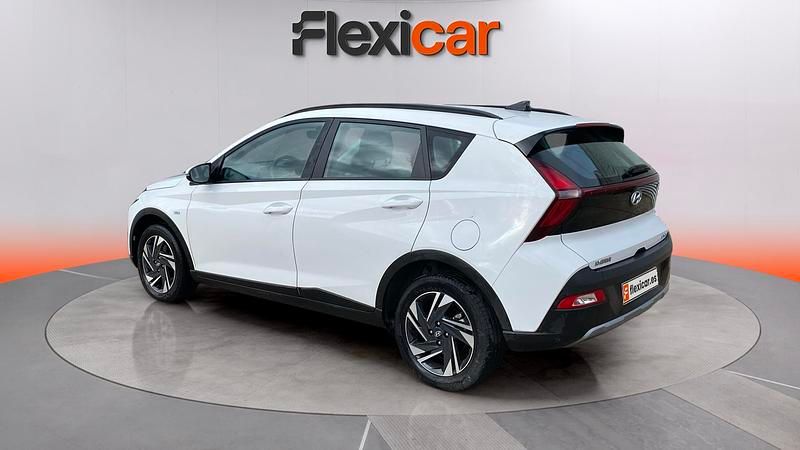 Usado Hyundai Bayon 101 HP (74 kW) 2023 Branco SUV
