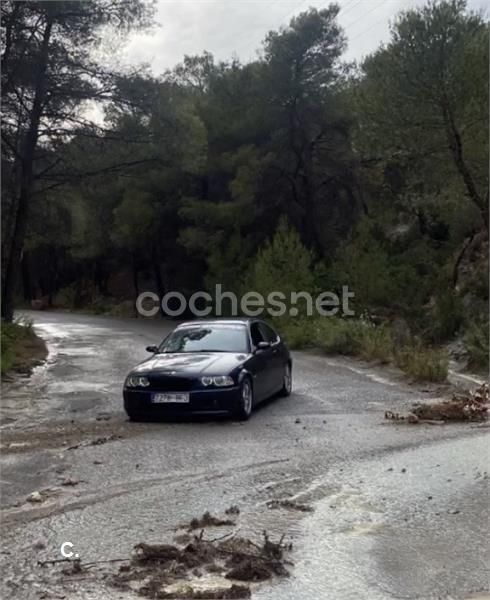 Usado BMW 320 170 HP (125 kW) 2001 Azul Coupé