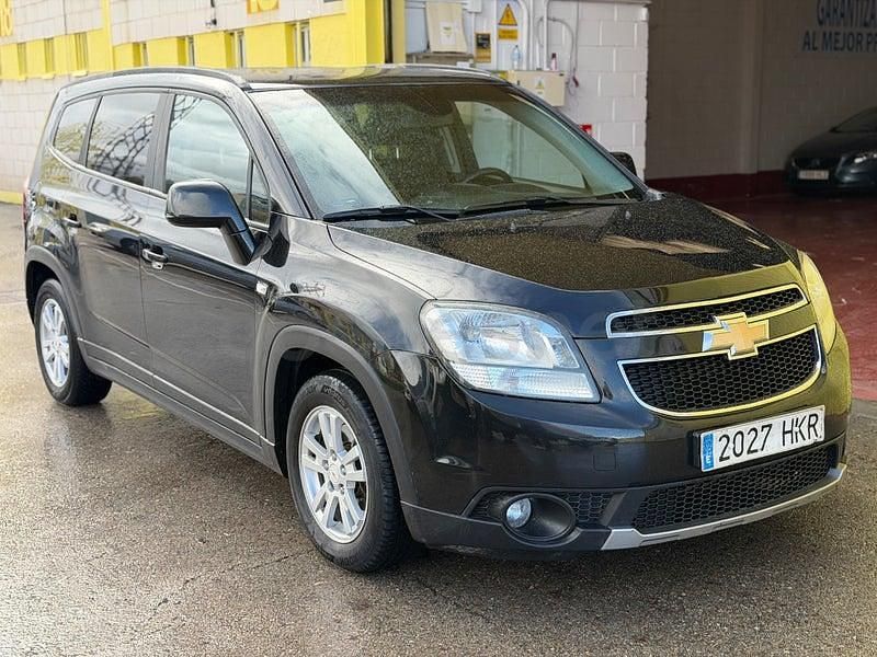 Usado Chevrolet Orlando LTZ 163 CV (119 kW) 2012 Negro Monovolumen