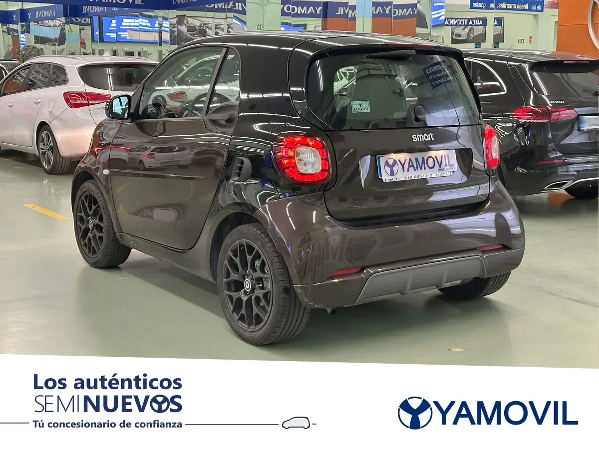 Usado Smart ForTwo Coupé 90 CV (66 kW) 2019 Negro Coupe