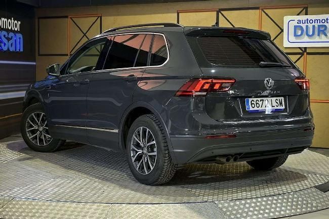 Usado VW Tiguan Advance 150 CV (110 kW) 2017 Gris SUV