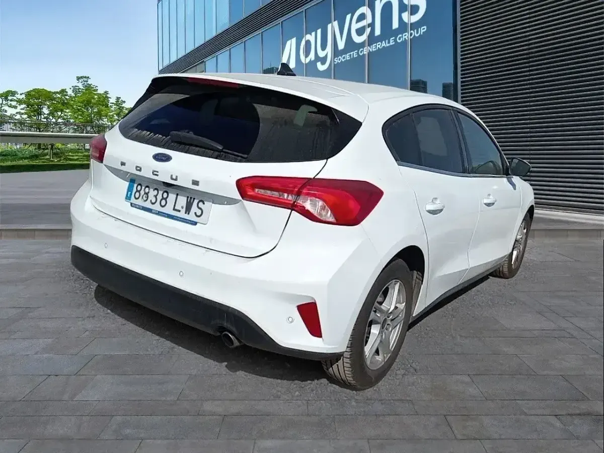 Usado Ford Focus Trend+ 120 CV (88 kW) 2022 Blanco Berlina
