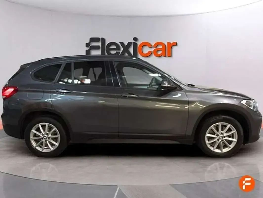 Usado BMW X1 190 CV (139 kW) 2021 Gris SUV
