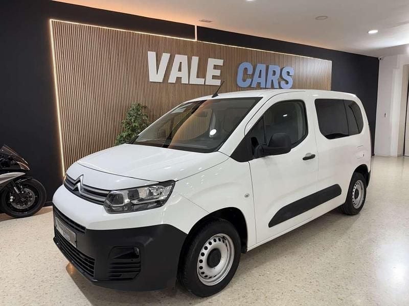 Usado Citroën Berlingo Feel 102 CV (75 kW) 2019 Blanco Monovolumen