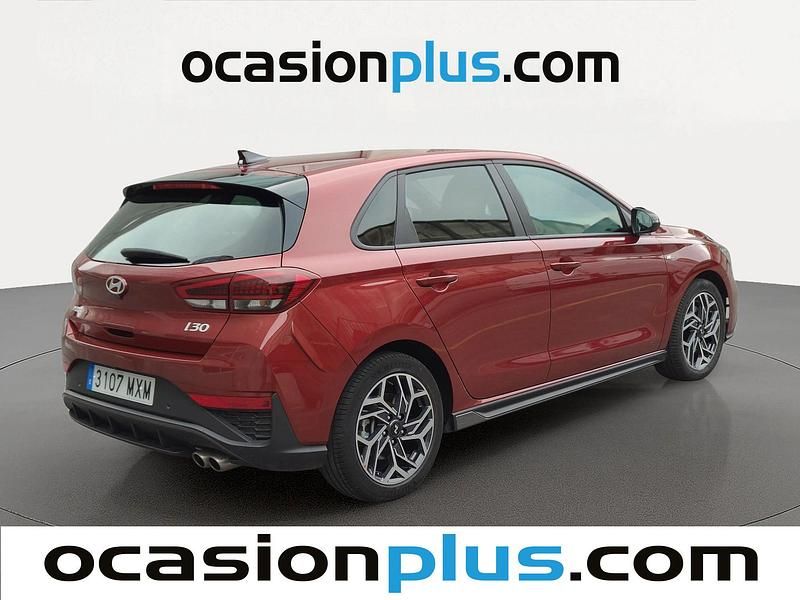Usado Hyundai i30 N Line 100 CV (73 kW) 2024 Rojo Utilitario