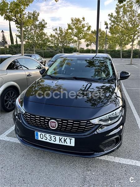 Usado Fiat Tipo Lounge 120 CV (88 kW) 2018 Negro Berlina