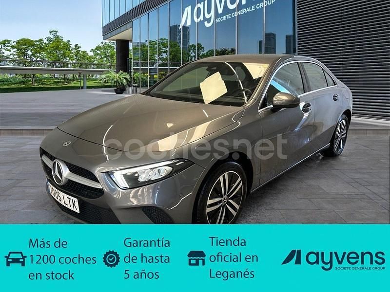 Gris / plata Usado 2021 Mercedes A250 Berlina | 28.000 € (Precio justo) - Imagen 1/4